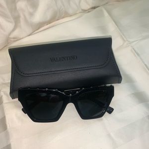 Valentino glasses